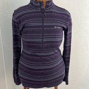 Columbia medium pullover half zip active top.